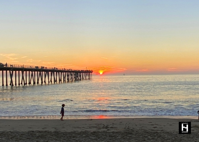 hermosa beach pier sunset